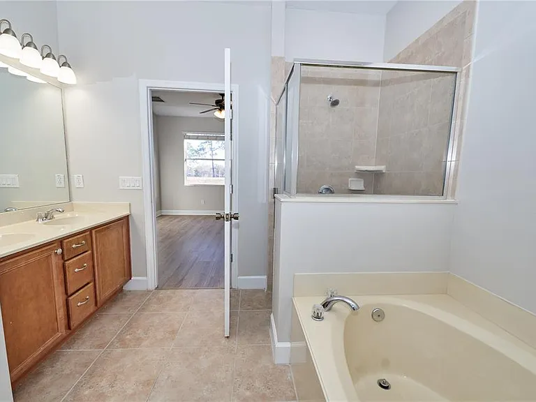 23903 Sardinia Dr — Photo 31