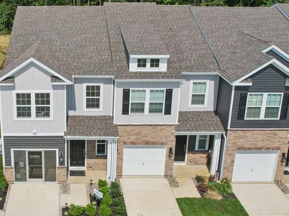 6 Reagan Dr, Runnemede, NJ 08078