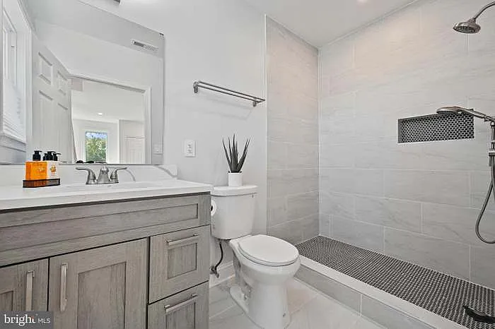 708 Hankin St — Photo 14