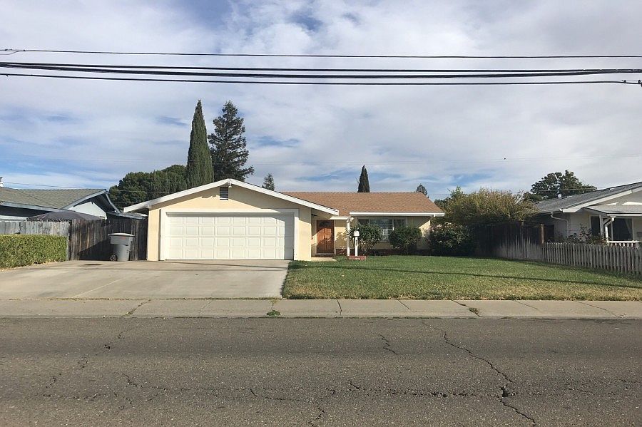 1st image of 630 W H St