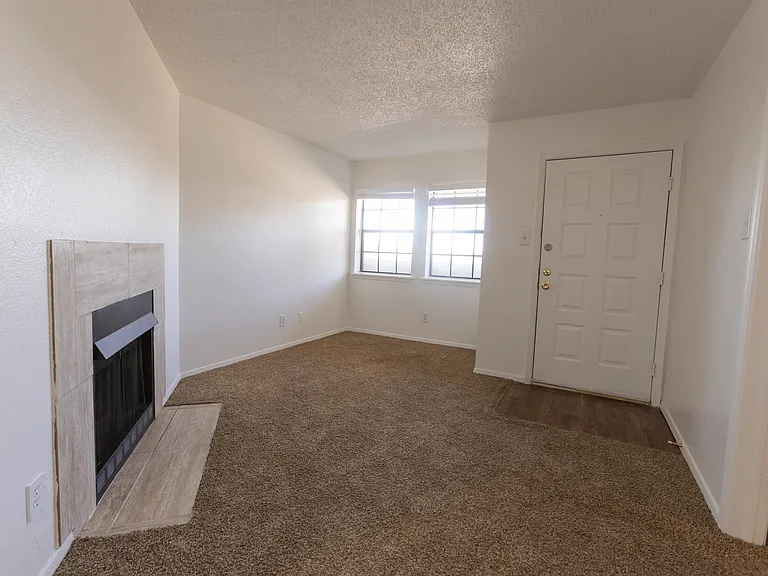 La Mesa — Photo 30