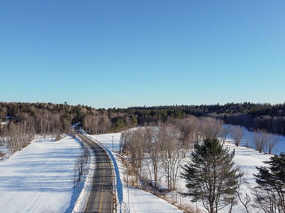 3rd image of 1000 Grindstone Road