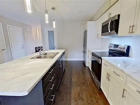5th image of 1 Chamberlain Ave #5