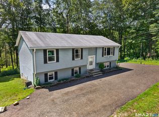 241 South Rd, Bozrah, CT 06334