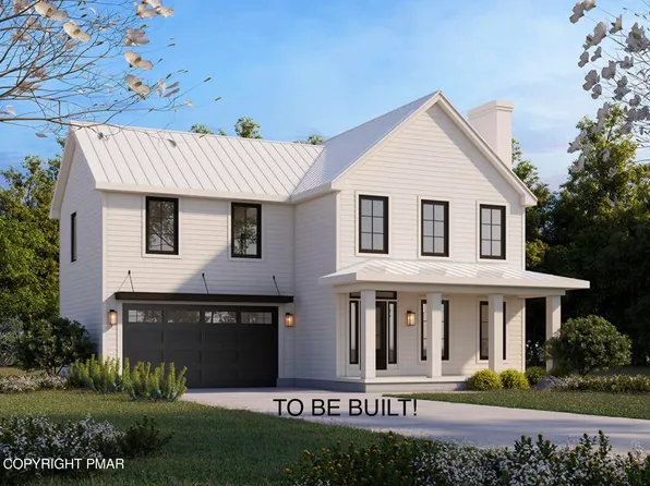 111 Bisbing Rd, Cresco, PA 18326