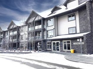 15 Aspenmont Hts SW #220, Calgary, AB T3H0E3