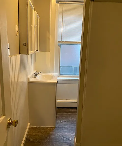 121 Sharpless St — Photo 2
