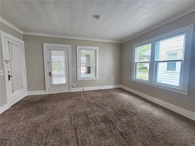 133 McKinley St — Photo 18
