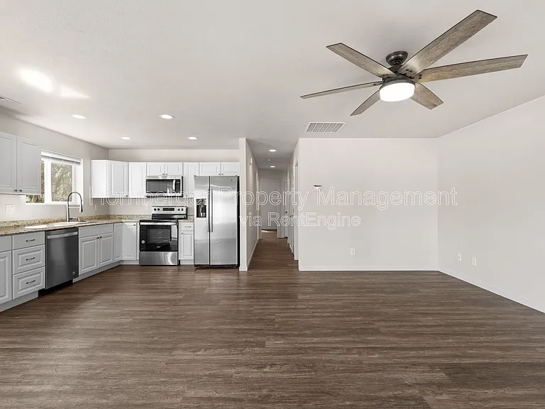 14420 E Heroy Ln — Photo 3