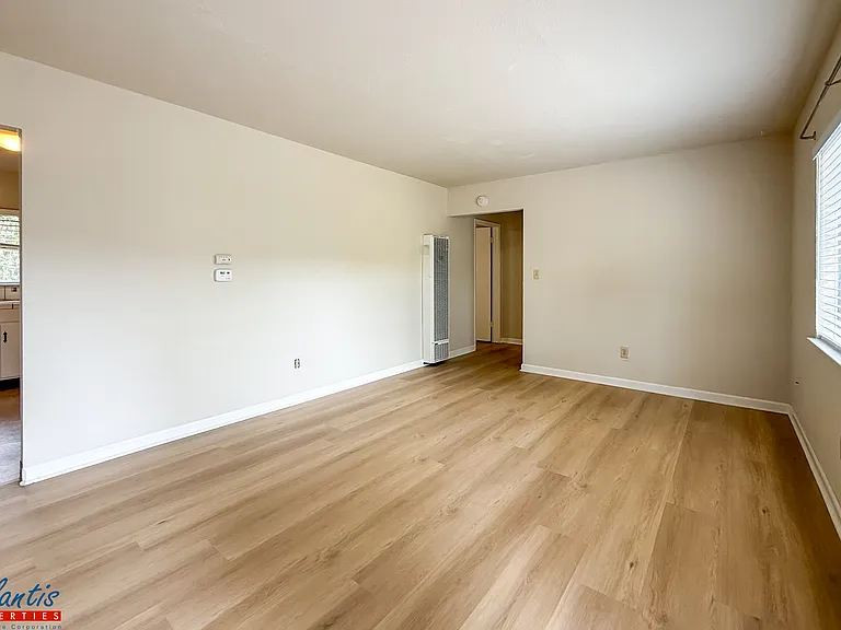 2422 Felt St — Photo 2