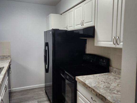 3rd image of 2387 Sedgewick Dr