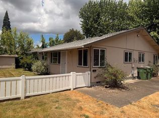 805-807 S Center St, Newberg, OR 97132