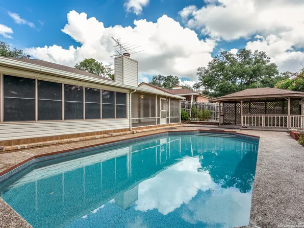 5842 SPRING VILLAGE ST, San Antonio, TX 78247