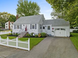 16 Lincoln Ave, Holbrook, MA 02343