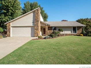 1004 W Decatur St, Broken Arrow, OK 74011