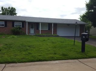 12059 Colonial Dr, Maryland Heights, MO 63043