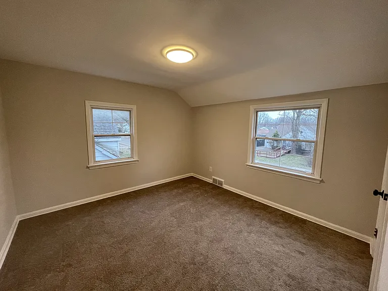 4320 Elmwood Rd — Photo 18