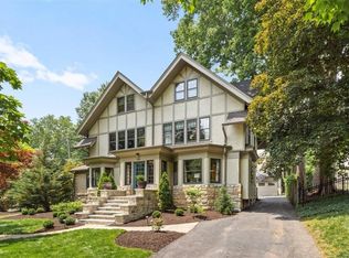 5434 Central St, Kansas City, MO 64112