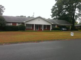 5710 Oak Ln, Millbrook, AL 36054