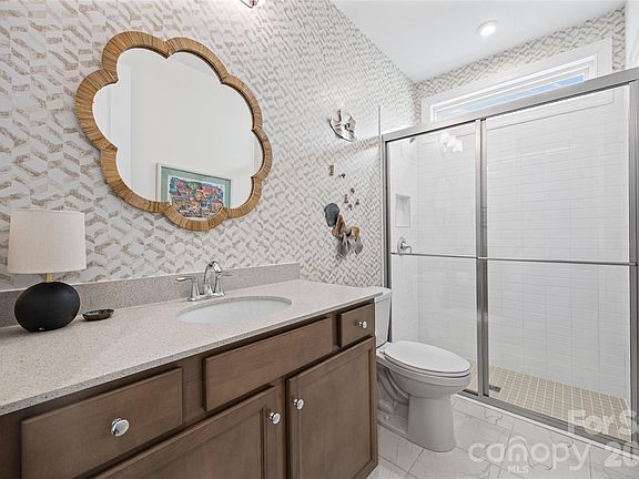 5th image of 8019 Longwaters Ct