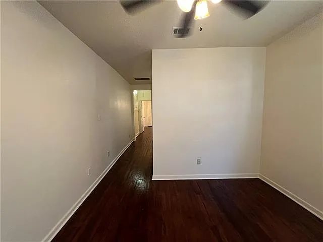 2510 Saint Anthony St — Photo 4