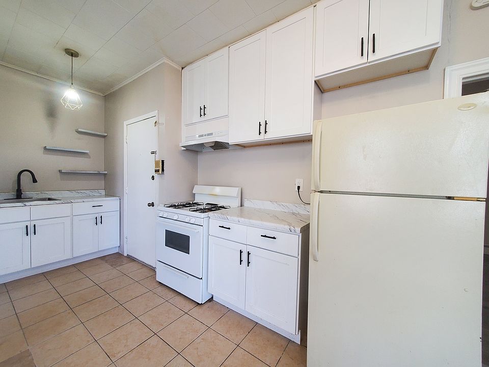 1st image of 69 W 53rd St #6