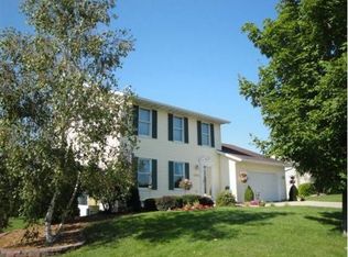 2751 Esquire Dr, Stoughton, WI 53589