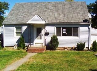 951 Douglas St, Vermilion, OH 44089
