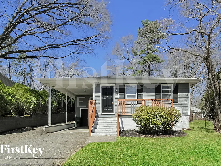 2108 Garland Ave — Photo 1