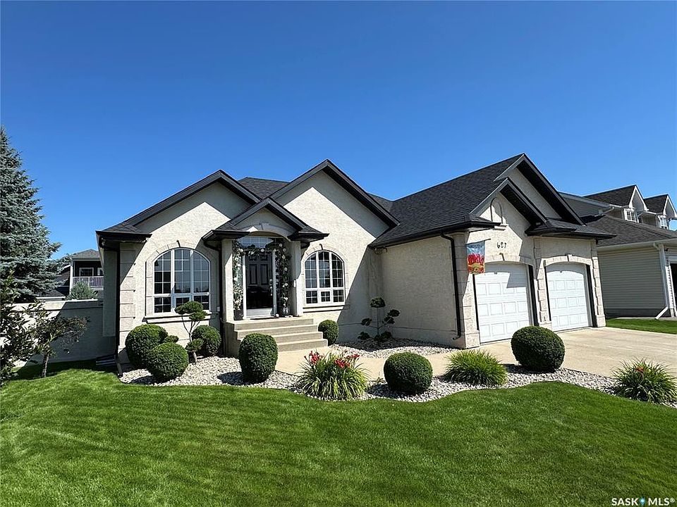 1st image of 627 Highland DRIVE
