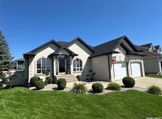 627 Highland Dr, Swift Current, SK S9H4Z5
