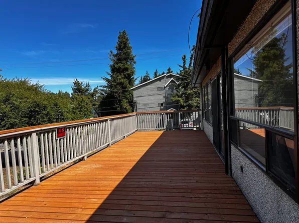 10560 Stone Ave N APT 2, Seattle, WA 98133