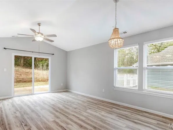 926 Osage Villa Ct, Villa Ridge, MO 63089