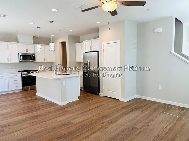 616 Ophelia Ave — Photo 33