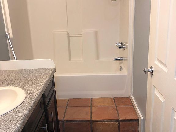 4th image of 745 Heights Blvd Unit A