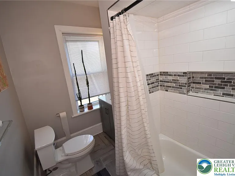 241 Spring Garden St — Photo 19