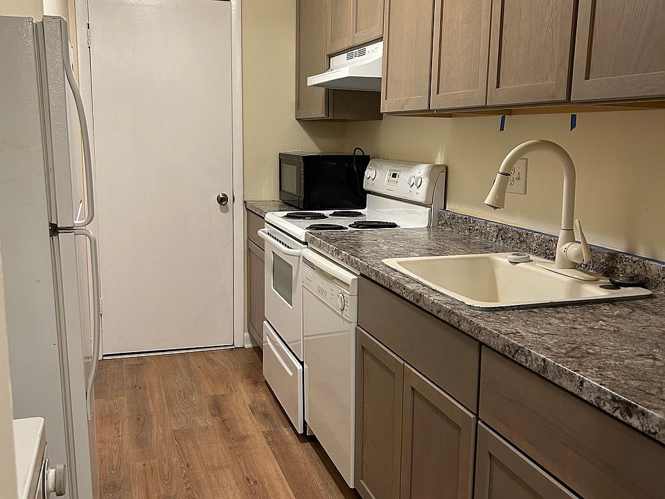 1st image of 611 Meadowbrook Drive # Fl 2nd