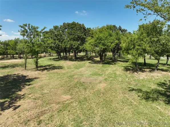 1324 E 53rd West Ave N, Tulsa, OK 74127