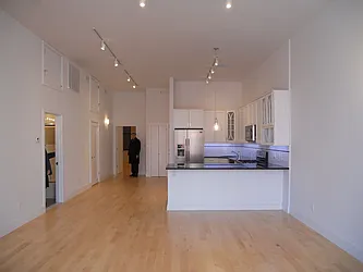 Rented by Manhattan Property Group