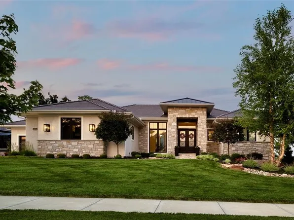 14905 Canterbury St, Leawood, KS 66224