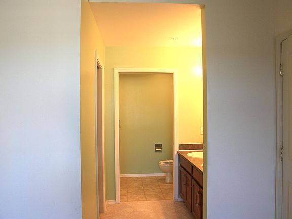 5th image of 5244 236th Pl SE
