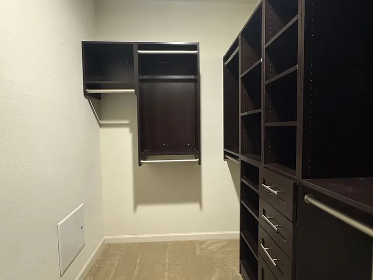 800 Valencia Ct — Photo 13
