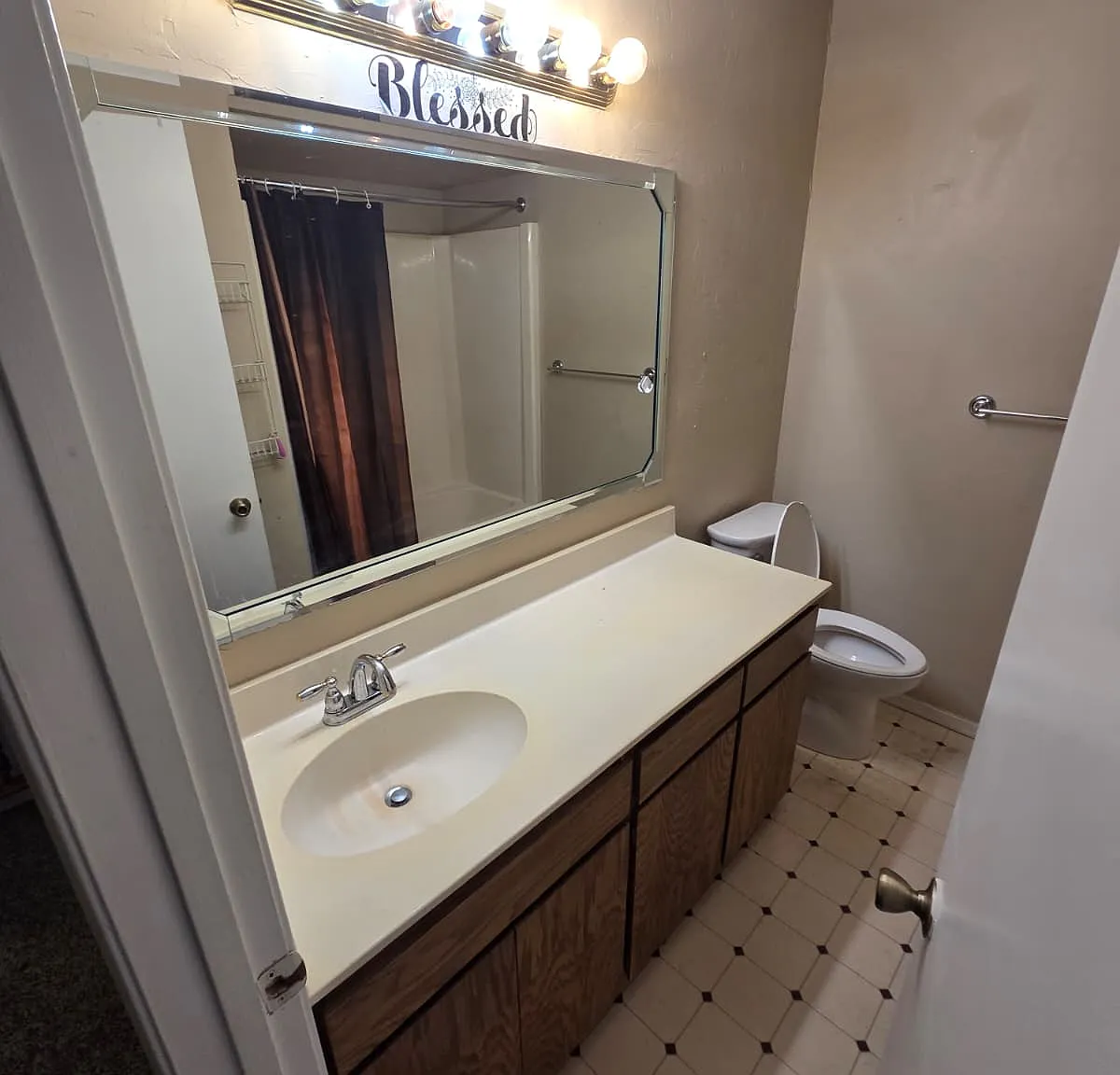 3 bed, 2513 sqft, $1,500 — Photo 4