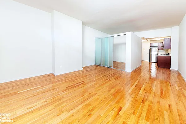 Rented by Brown Harris Stevens | media 9