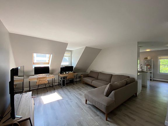 5th image of 60 Essex St