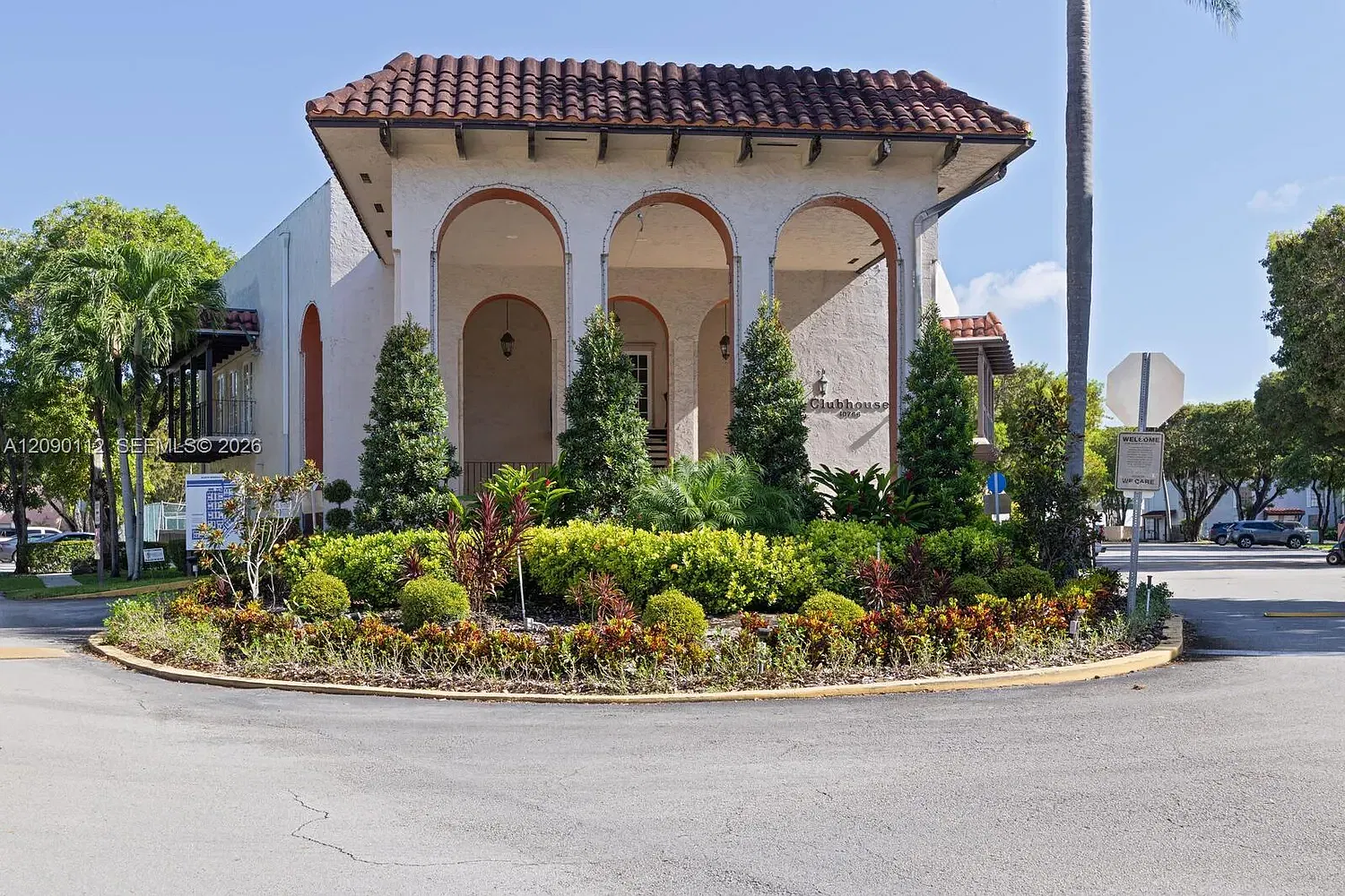 1 bed, 660 sqft, $1,800 — Photo 3