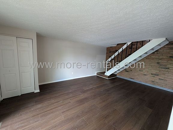 4th image of 2440 Burgandy Ln