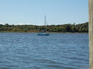 37 Pierson Rd, Riverhead, NY 11901