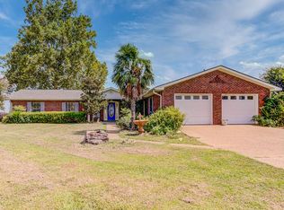 3050 Eagle Lake Shore Rd, Vicksburg, MS 39183