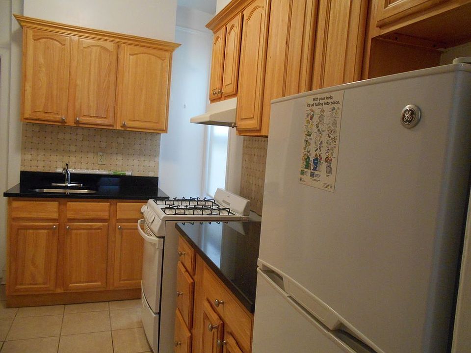 1st image of 3176 36th St